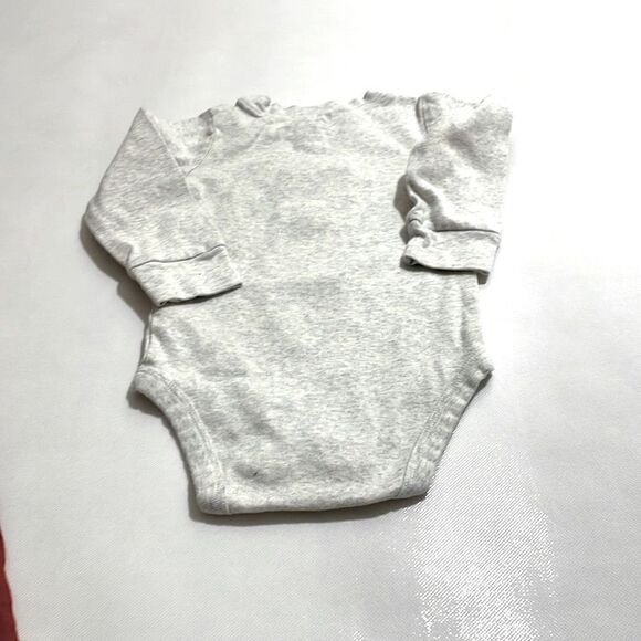 Carters 2 piece Dog print long sleeve - Picture 3 of 4